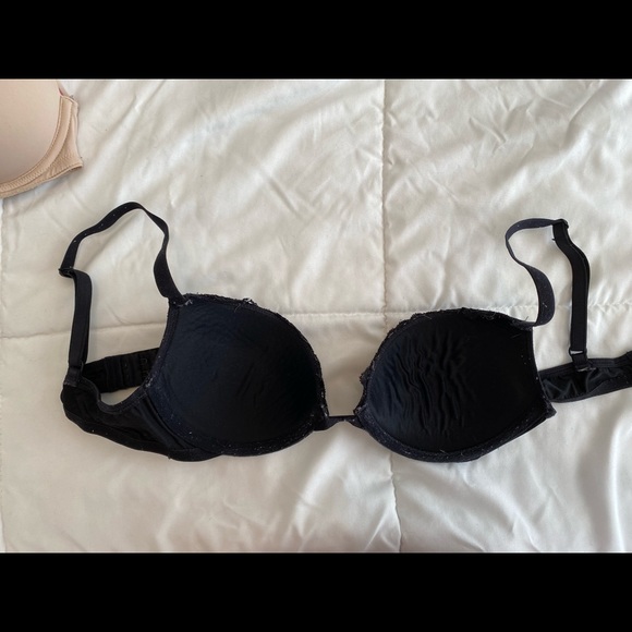 Assortment of bras mostly 32b - Picture 2 of 14